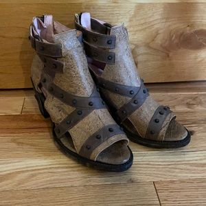 NWT 8.5 Miss Macie Sandal Booties